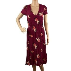 WAYF Dress Size XS Red Floral Midi Short Sleeve